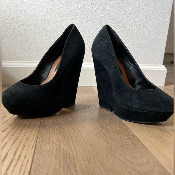 Genuine Suede Steve by Steve Madden Chunky Platform Heels - Picture 6 of 12